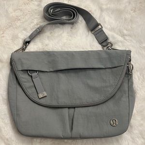 Lululemon All Night Festival Bag